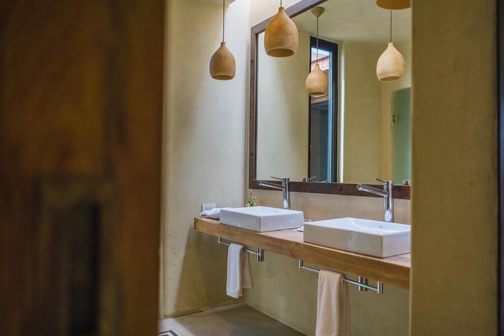 Вилла Casa Crux - Bodega Alfa Crux Эухенио-Бустос Экстерьер фото